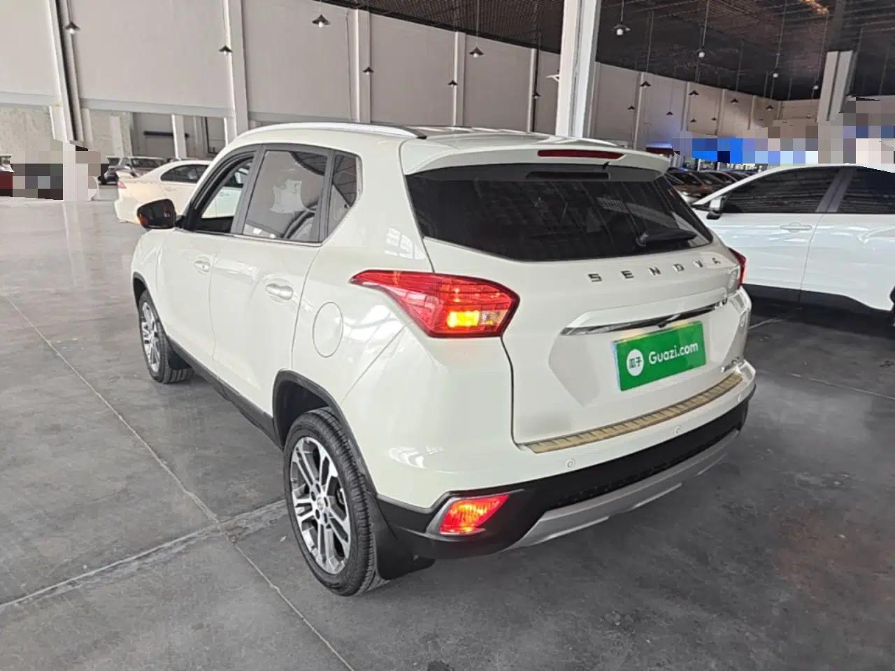 BAIC Senova X35 2016 1.5L Manual Luxury Edition — миниатюра 4