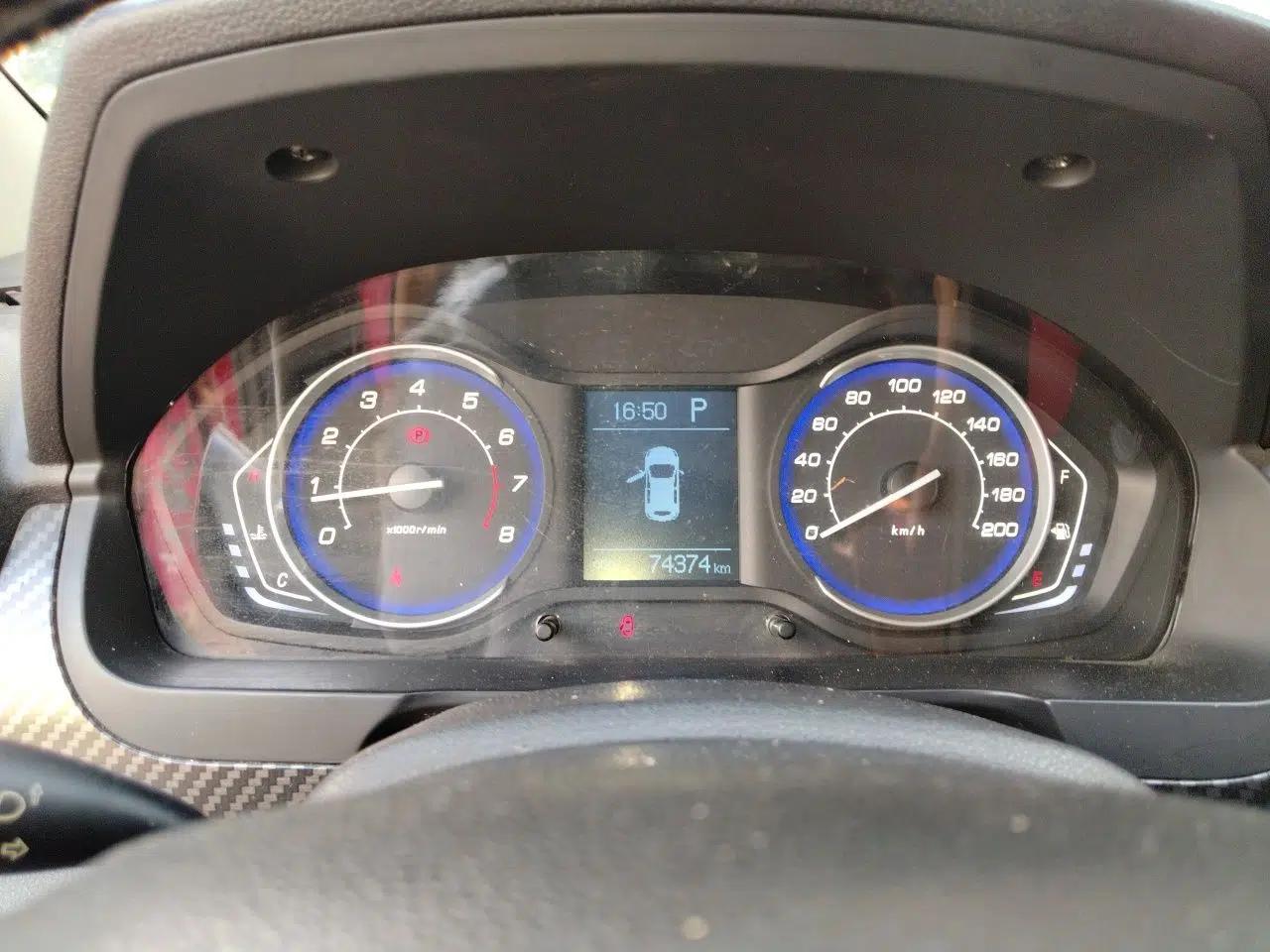 BAIC Senova X25 2015 1.5L Automatic Elite Model — миниатюра 11