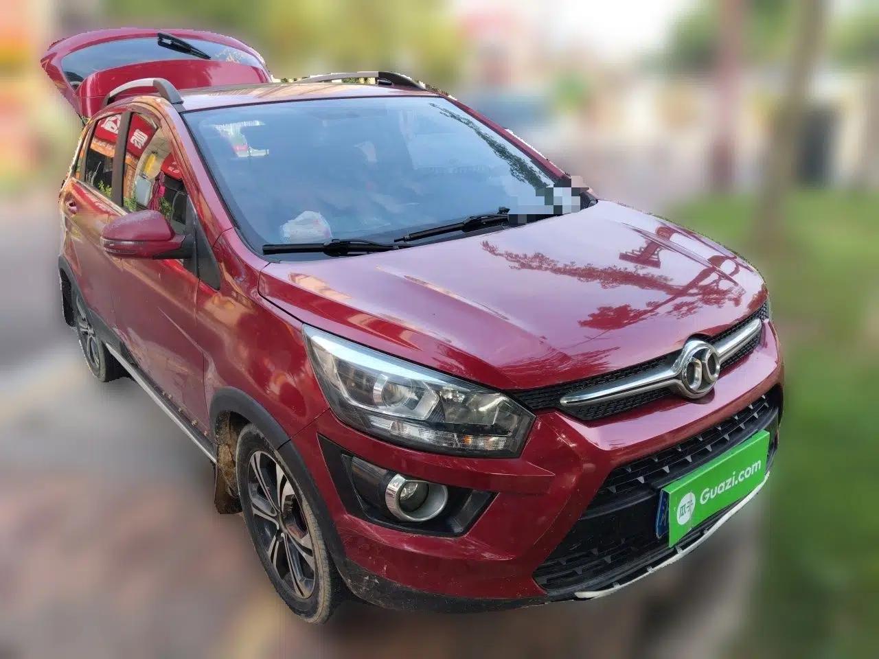 BAIC Senova X25 2015 1.5L Automatic Elite Model — миниатюра 3