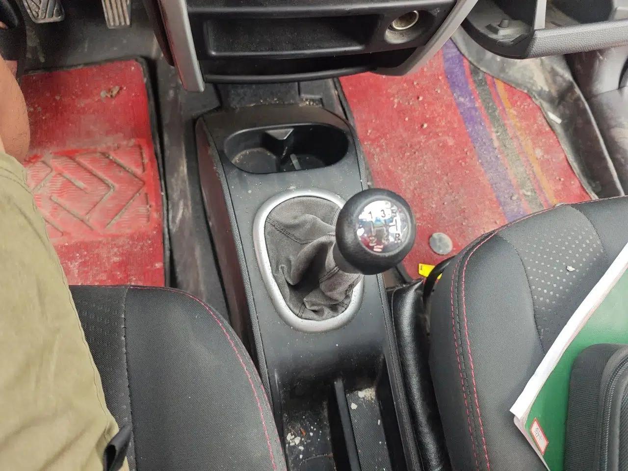 CHANGAN CX20 2014 1.4L Manual Sport Version China IV Standard — миниатюра 14