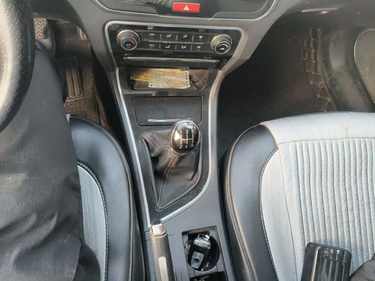 Great Wall C50 2014 Upgraded Model 1.5T Manual Comfort Version — миниатюра 14