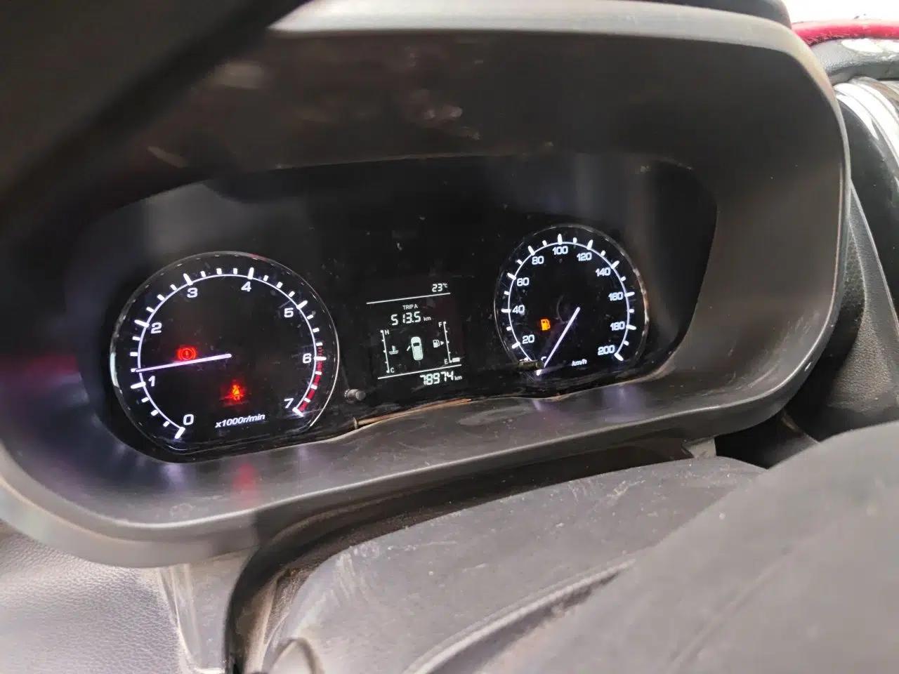 CHANGAN OSHAN X70A 2018 1.5L Manual Comfort Model — миниатюра 11