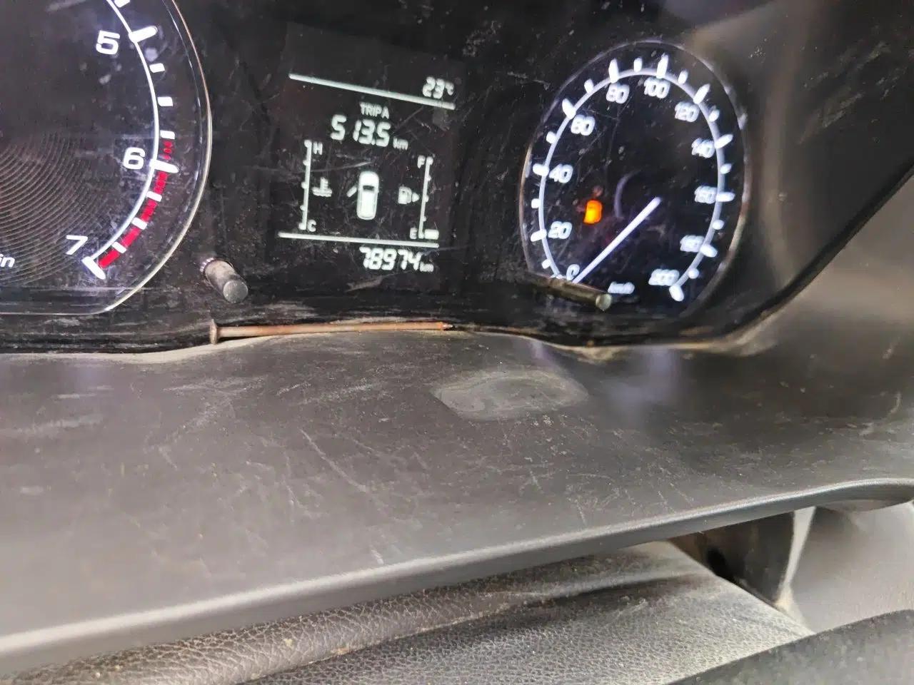 CHANGAN OSHAN X70A 2018 1.5L Manual Comfort Model — миниатюра 12