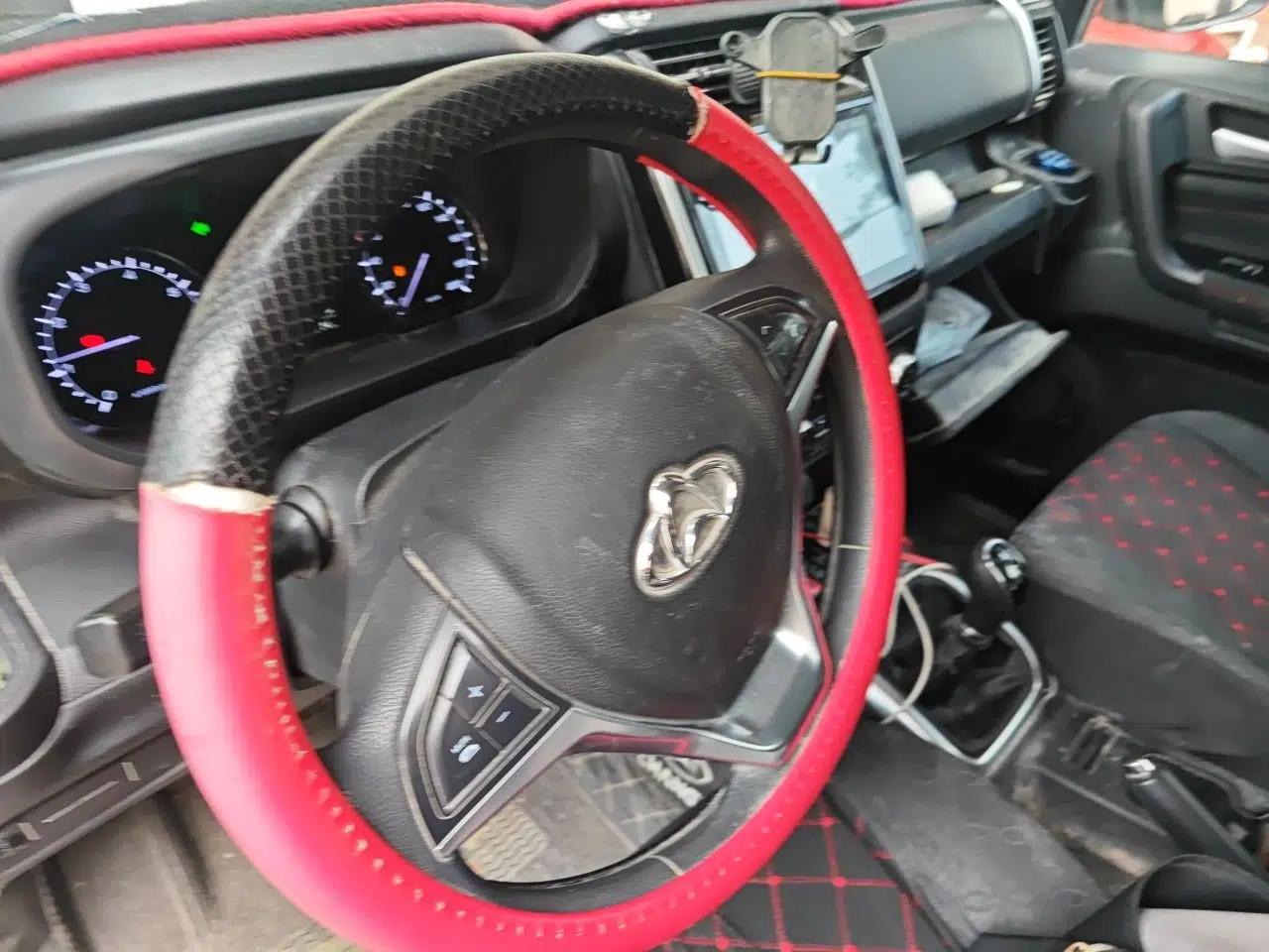CHANGAN OSHAN X70A 2018 1.5L Manual Comfort Model — миниатюра 10
