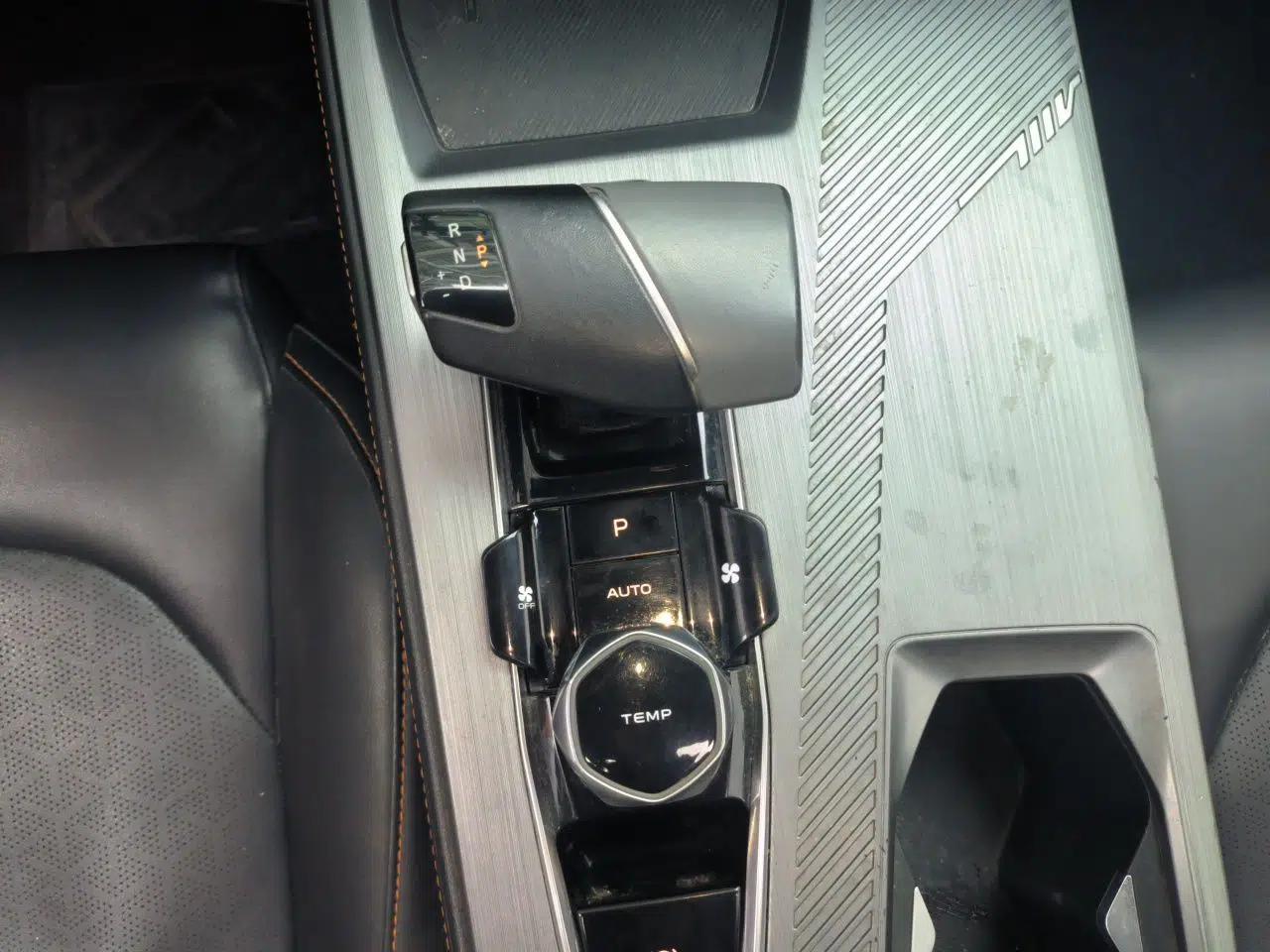 CHANGAN OSHAN Z6 New Energy 2023 ZhiDian iDD 150KM Flagship PLUS Smart Parking Edition — миниатюра 14
