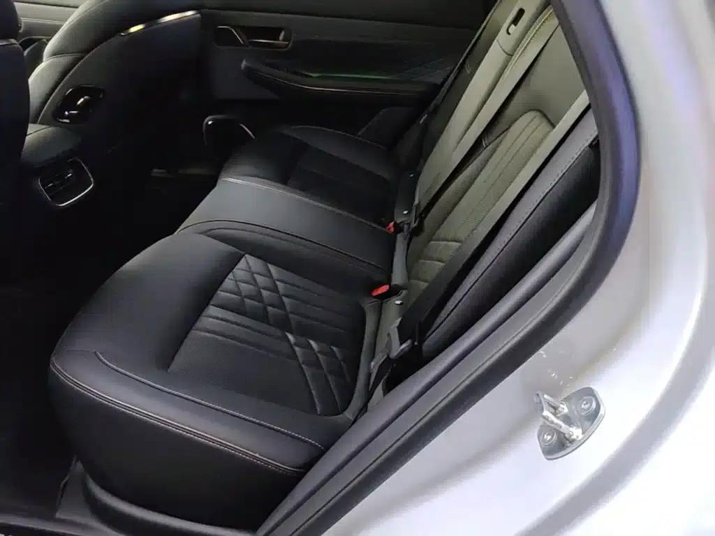Baojun Enjoy 2025 Pure Electric 600km Luxury Edition — миниатюра 17