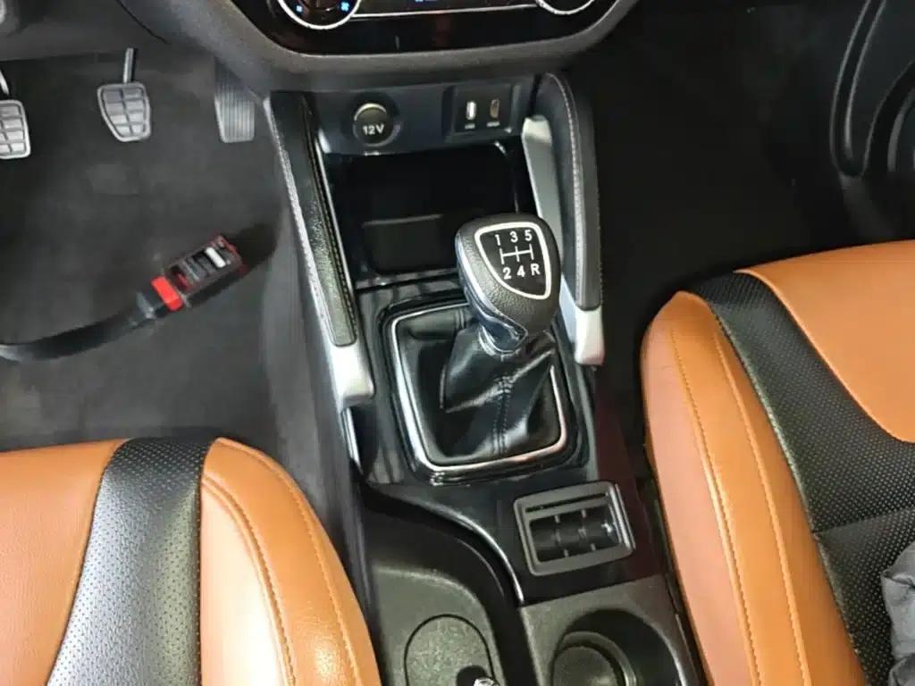 2016 Senova X35 1.5L Manual Deluxe Edition — миниатюра 14