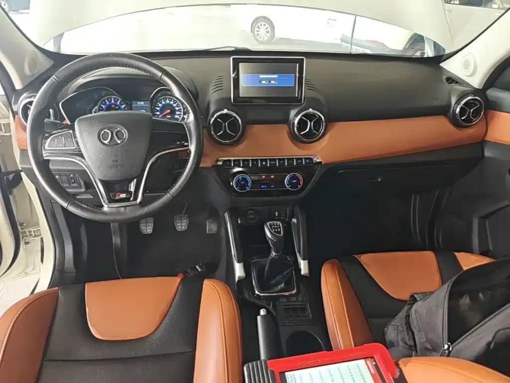 2016 Senova X35 1.5L Manual Deluxe Edition — миниатюра 10