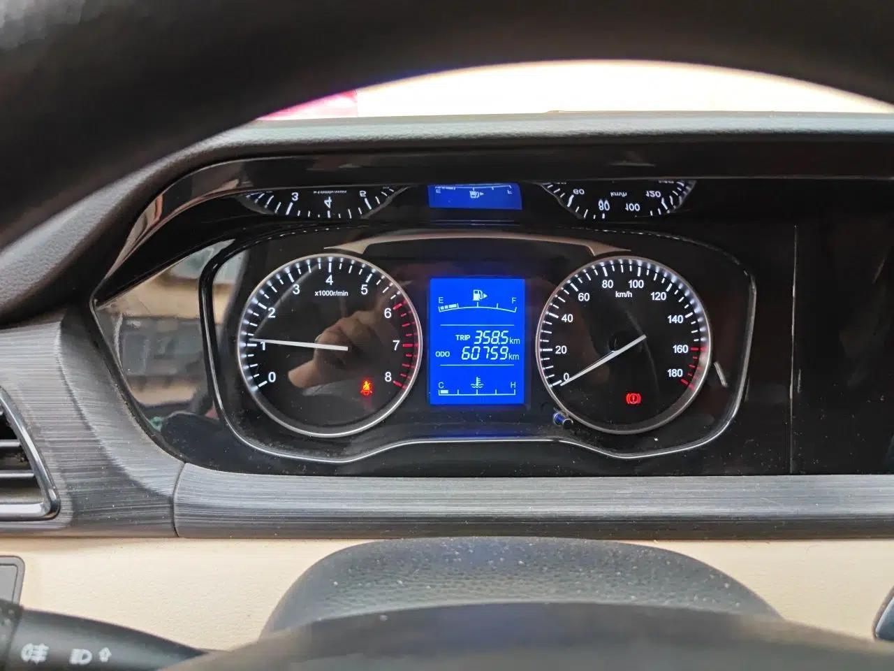 CHANGAN KUAYUE Xing V3 2023 1.3L Gasoline Comfort Model 5-Seater Passenger Vehicle — миниатюра 11