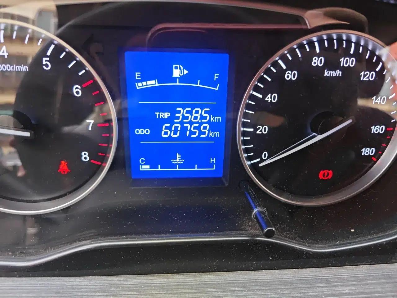 CHANGAN KUAYUE Xing V3 2023 1.3L Gasoline Comfort Model 5-Seater Passenger Vehicle — миниатюра 12