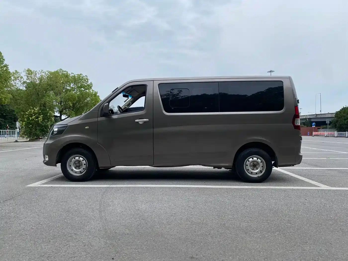 Changan Ruixing M70 2019 1.5L Comfort 6-seater National VI Flat Top Double Door DAM15KL — миниатюра 4