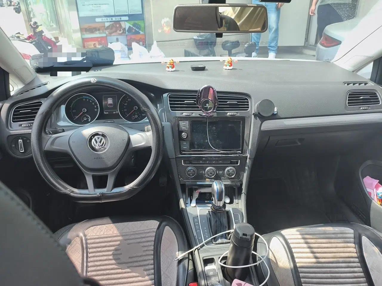 Volkswagen Golf Pure Electric 2020 Chari — миниатюра 9