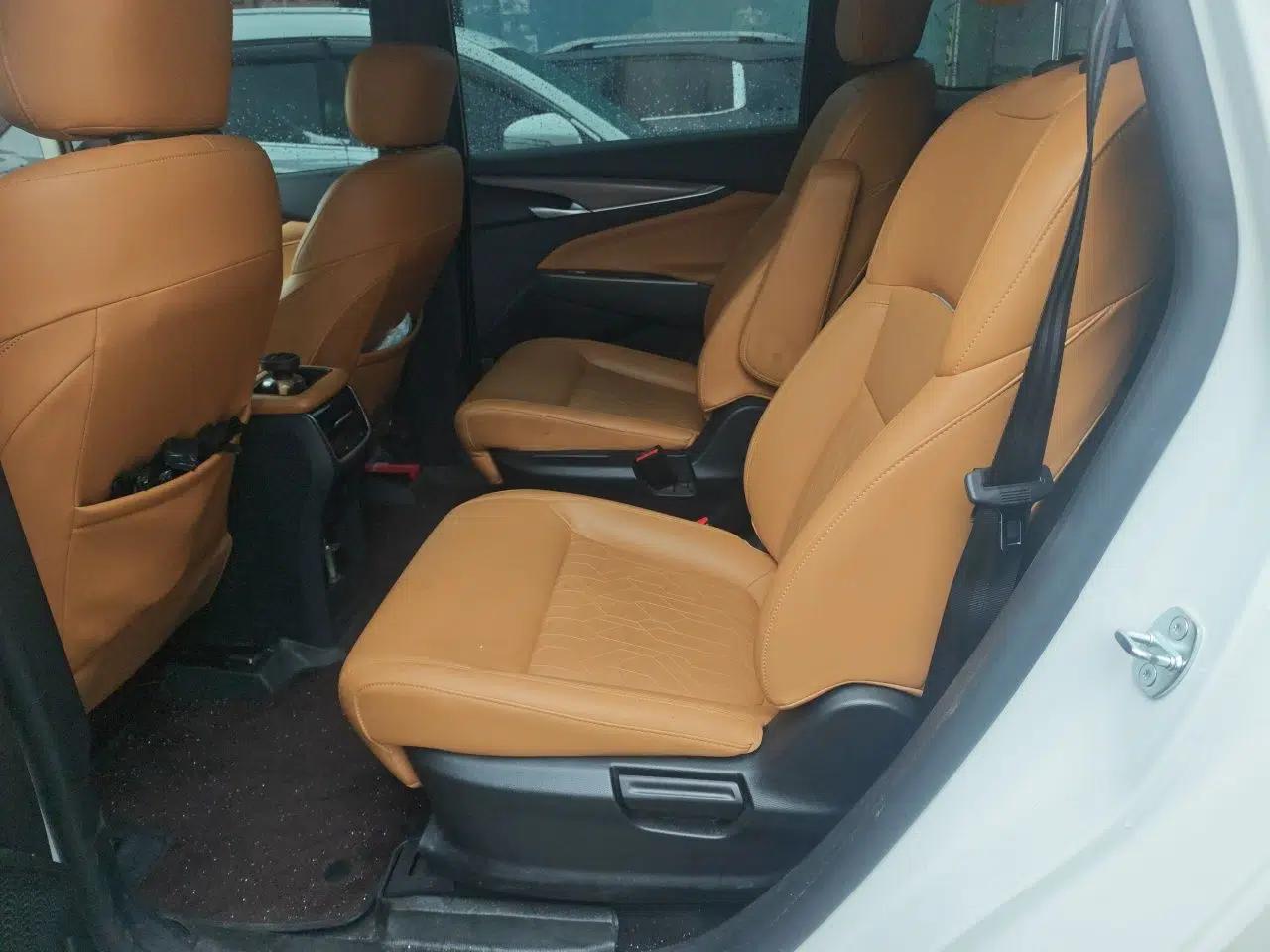 SAIC MAXUS G50 PHEV 2025 Leading Edition — миниатюра 17