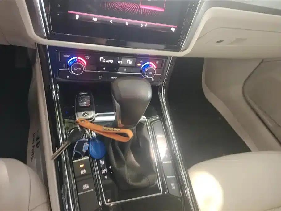Phideon 2021 380TSI Luxury Edition — миниатюра 16