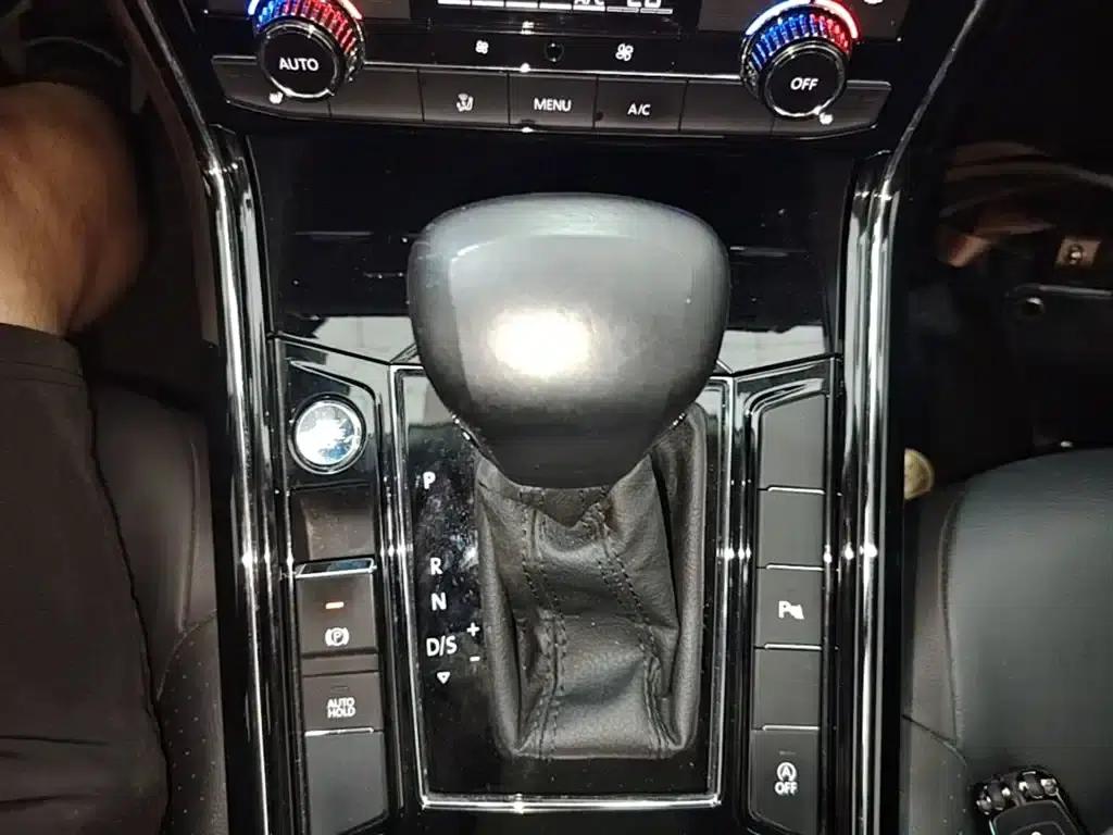 Phideon 2019 380TSI 2WD Business Edition (China VI Emission Standard) — миниатюра 14