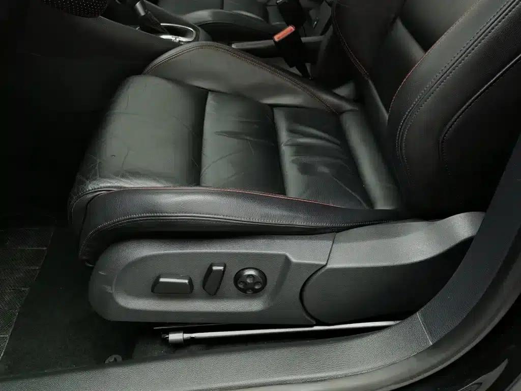 2012 Golf GTI 2.0TSI GTI — миниатюра 20