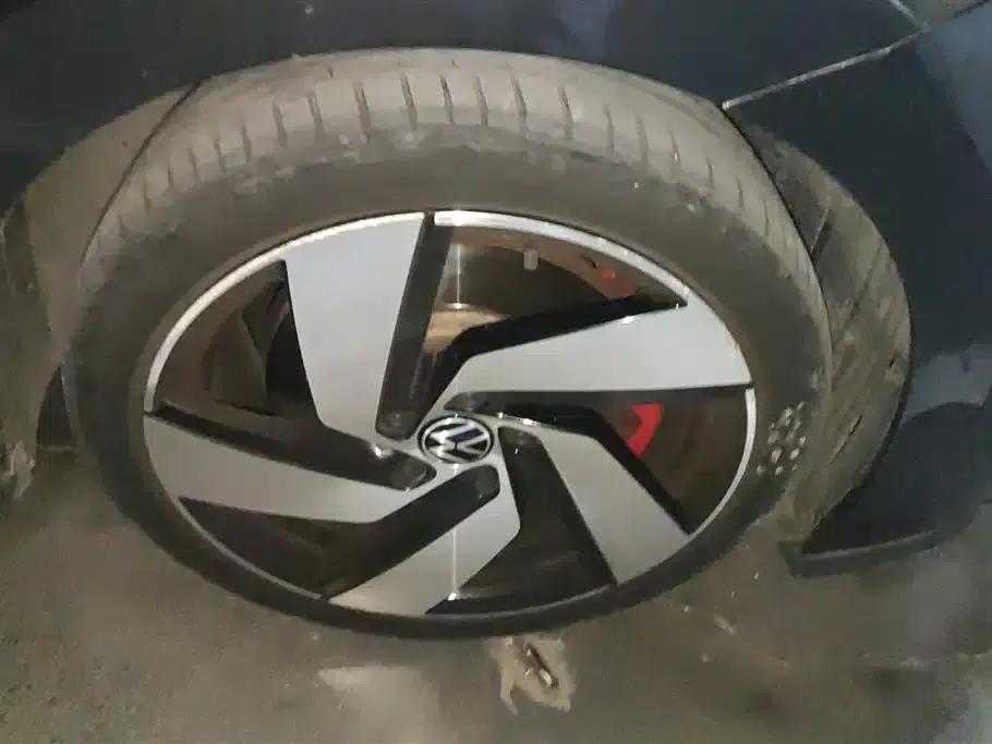 2023 Golf GTI 380TSI DSG GTI — миниатюра 6