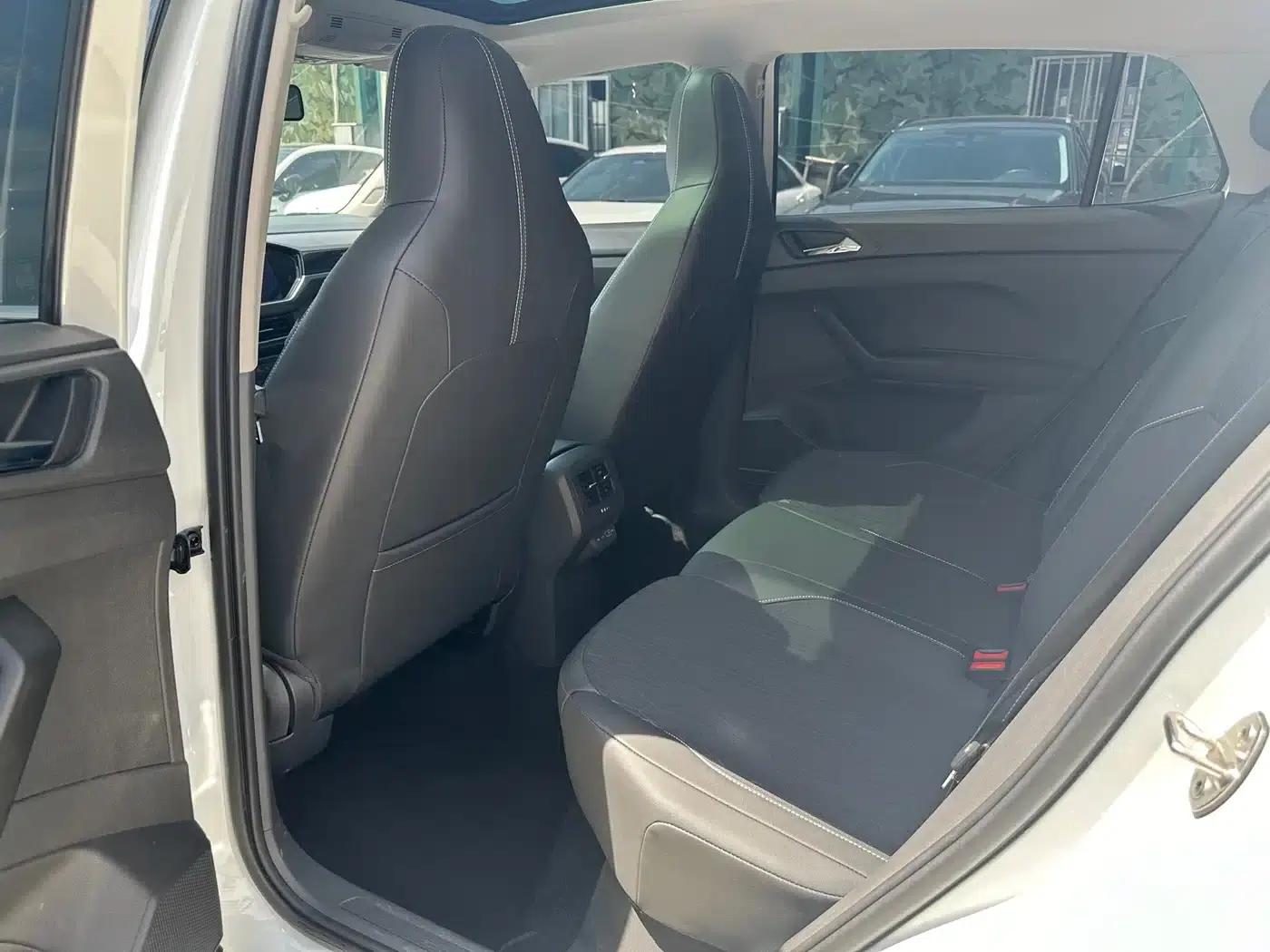 2023 Volkswagen T-Cross 1.5L Automatic Comfort Edition — миниатюра 6