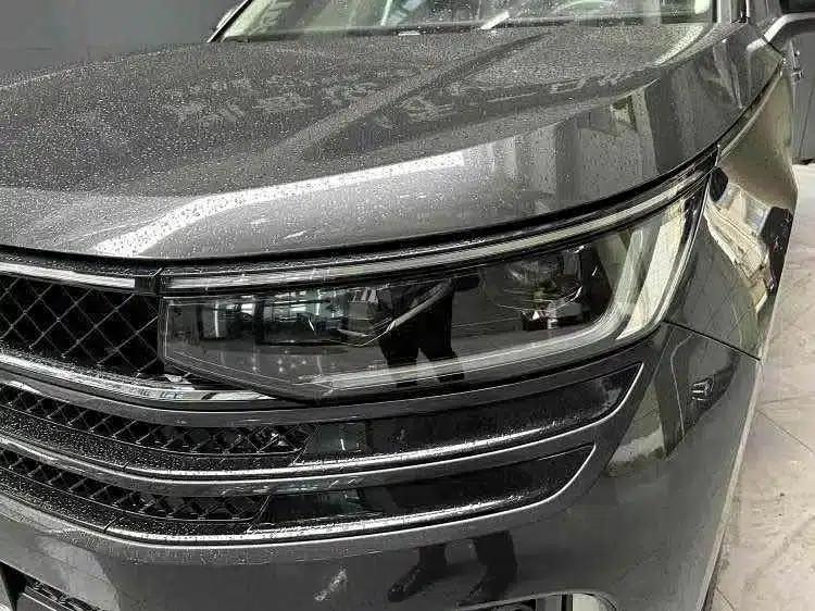 2023 Range Rover 380TSI AWD R-Line Cruiser — миниатюра 4