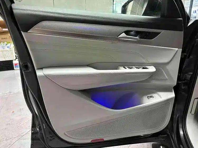 2023 Range Rover 380TSI AWD R-Line Cruiser — миниатюра 8