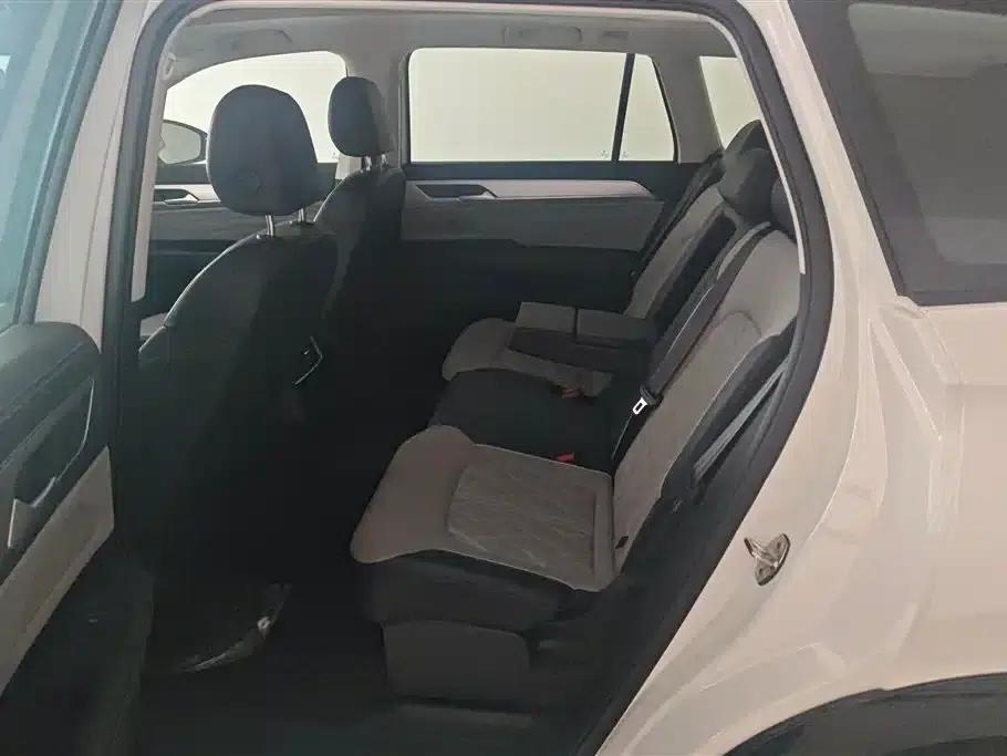 2024 Range Rover 380TSI AWD R-Line Cruiser - Special Edition — миниатюра 11