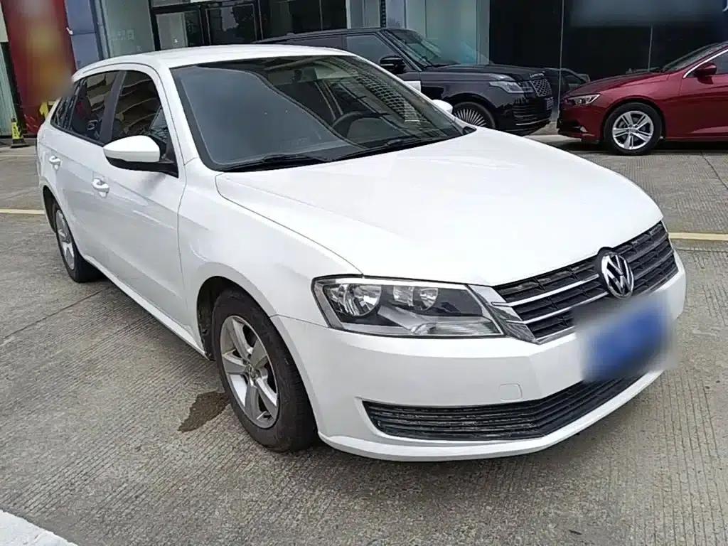 Lavida Gran Turismo 2013 1.6L Automatic Fashion Edition — миниатюра 4
