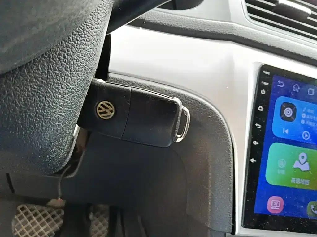Lavida Gran Turismo 2013 1.6L Automatic Fashion Edition — миниатюра 9