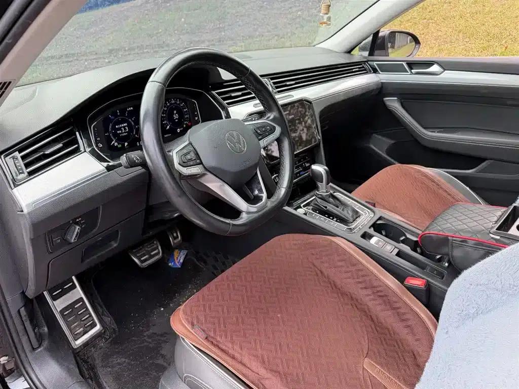 2022 Volkswagen Passat PHEV GTE Luxury Edition — миниатюра 7