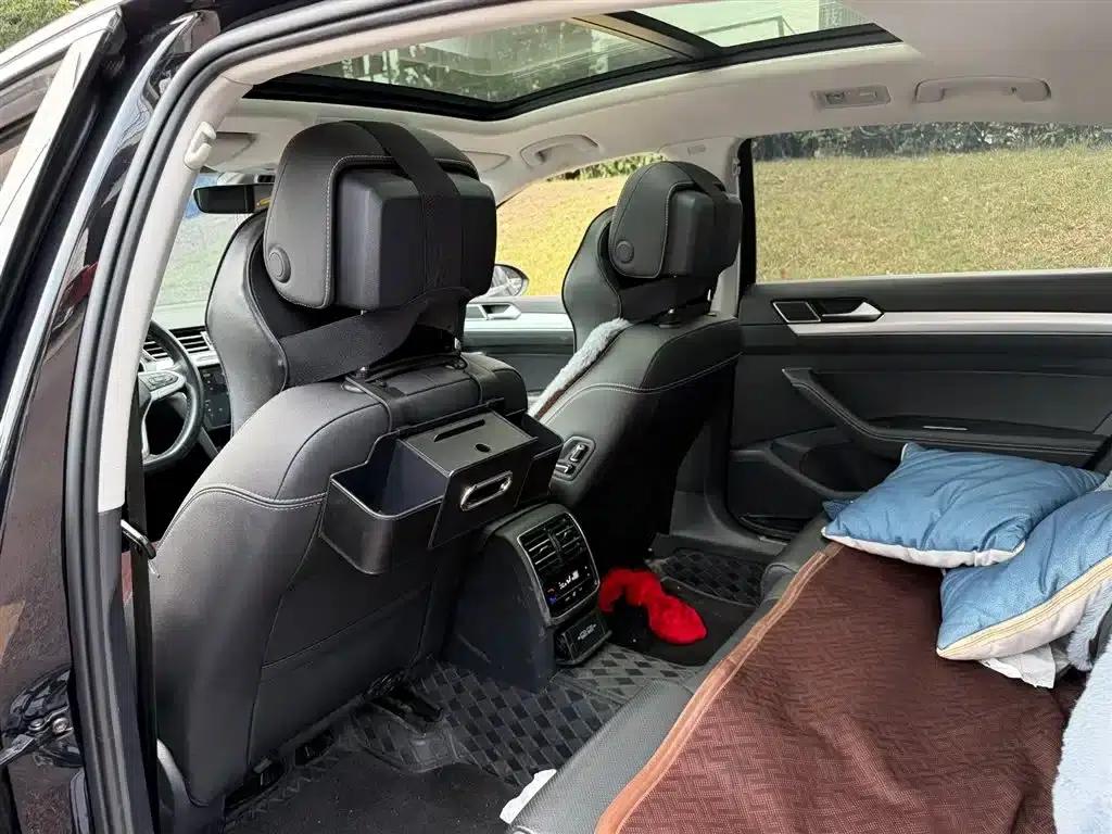2022 Volkswagen Passat PHEV GTE Luxury Edition — миниатюра 9