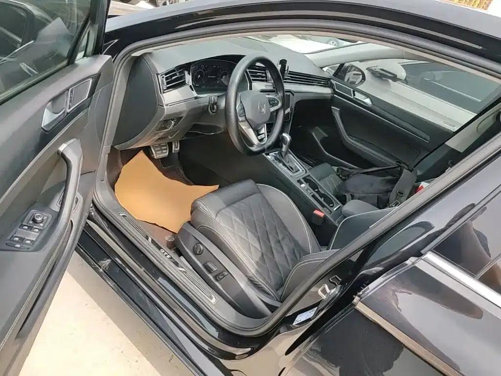 2022 Volkswagen Passat PHEV GTE Luxury Edition — миниатюра 16