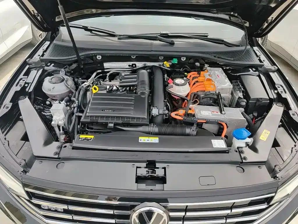 2022 Volkswagen Passat PHEV GTE Luxury Edition — миниатюра 20