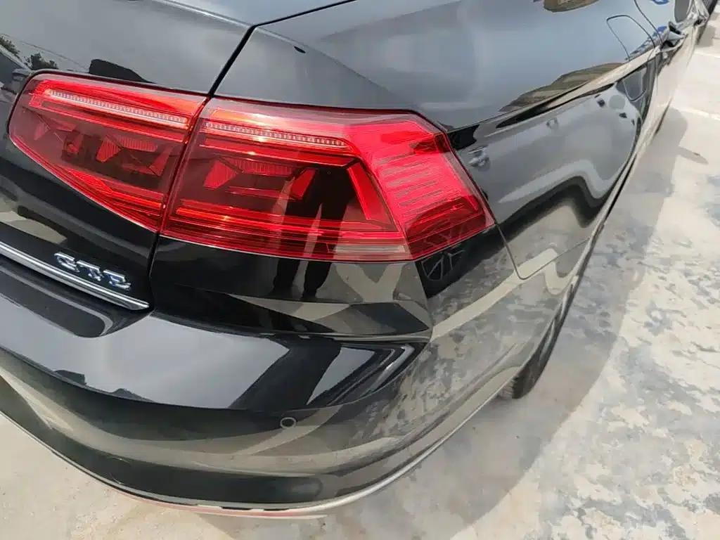2022 Volkswagen Passat PHEV GTE Luxury Edition — миниатюра 8