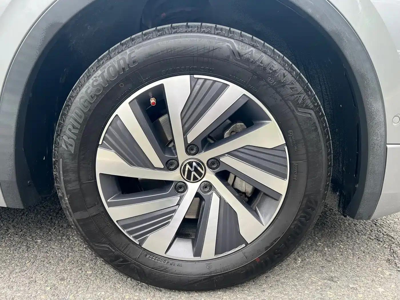 Tiguan L Plug-in Hybrid 2022 430PHEV Plug-in Hybrid Flagship Edition — миниатюра 13