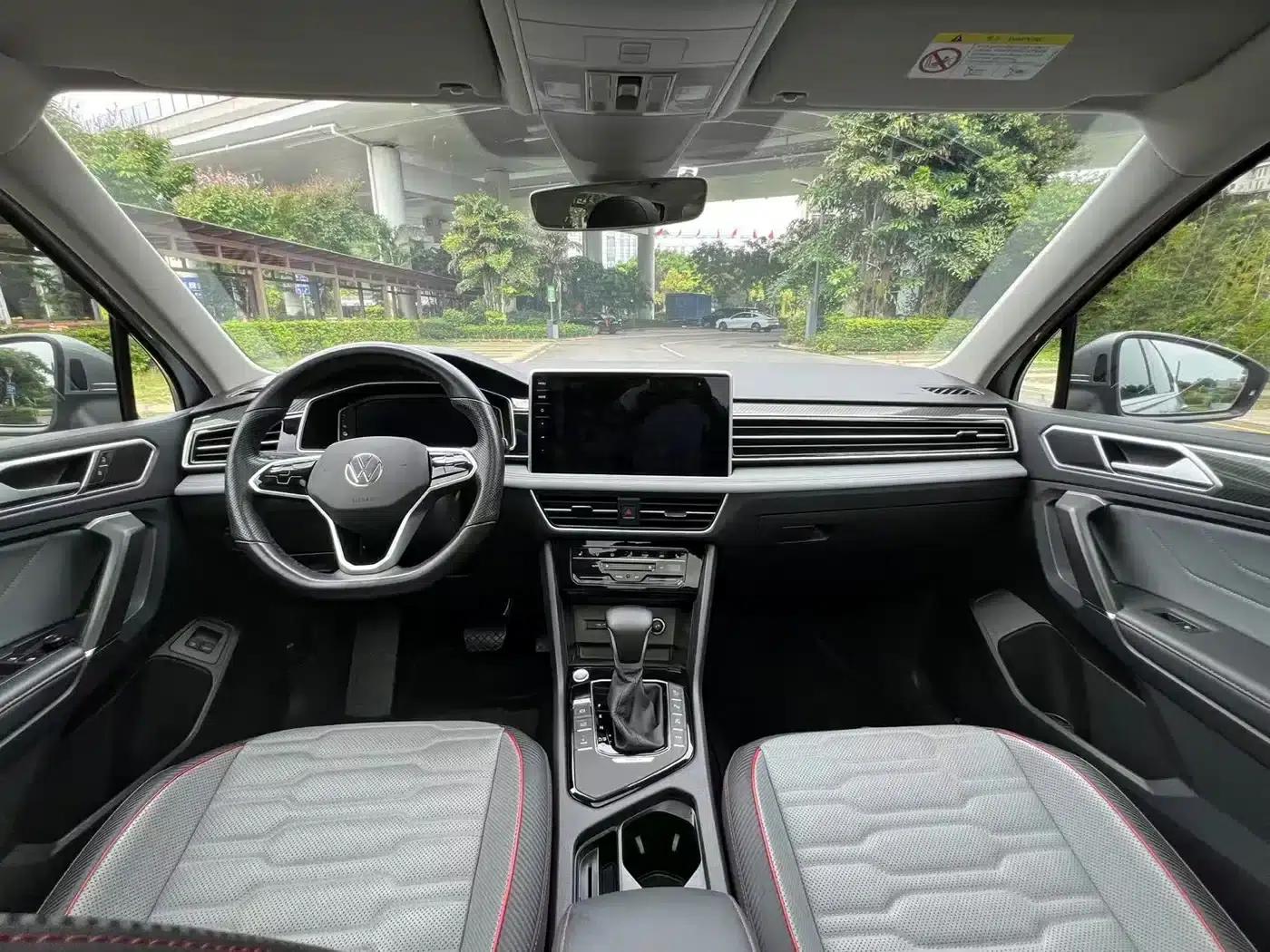 Tiguan L Plug-in Hybrid 2022 430PHEV Plug-in Hybrid Flagship Edition — миниатюра 4
