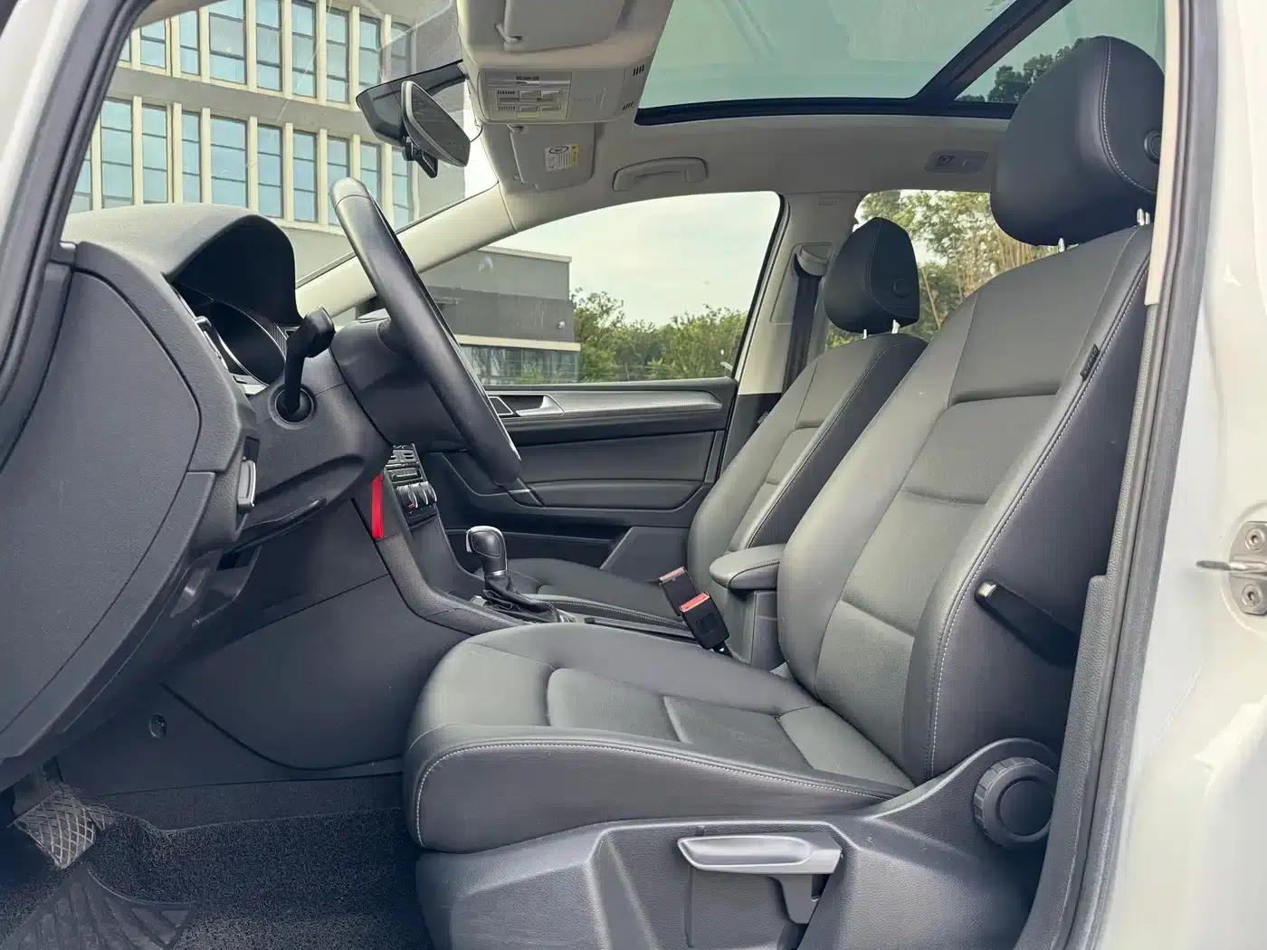 Golf Sportsvan 2020 280TSI Automatic Curiosity — миниатюра 6