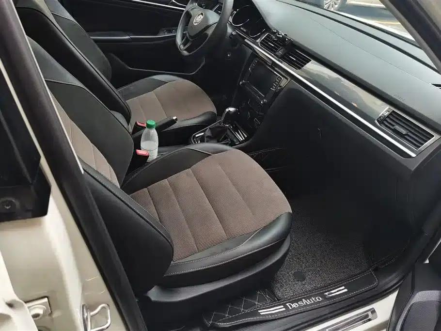 C-TREK 2017 1.6L Automatic Comfort Model — миниатюра 8