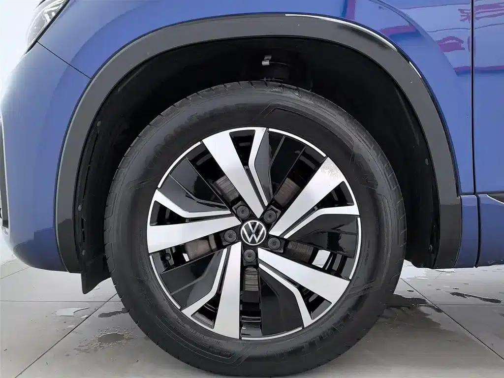 Tayron PHEV 2020 1.4T Luxury Edition — миниатюра 17