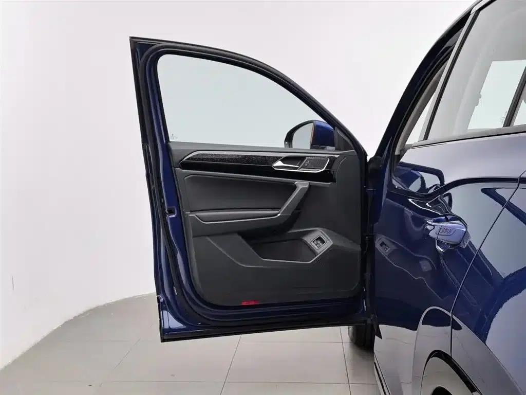 Tayron PHEV 2020 1.4T Luxury Edition — миниатюра 8