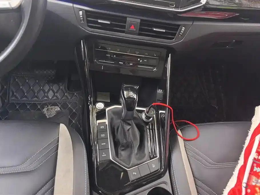Tayron PHEV 2020 1.4T Luxury Edition — миниатюра 16