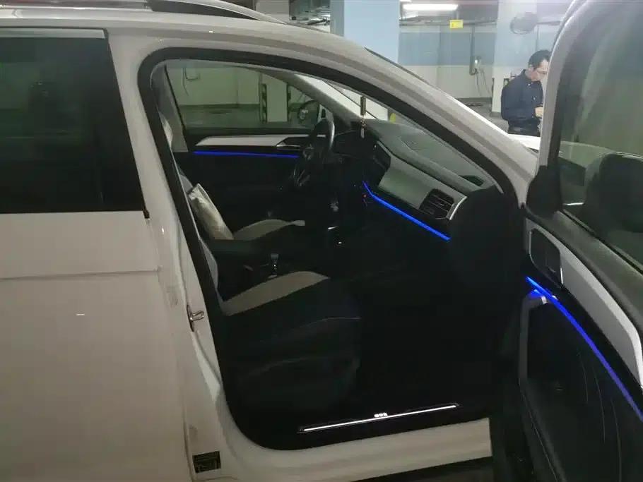 Tayron PHEV 2020 1.4T Premium Edition — миниатюра 8