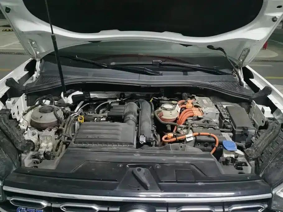 Tayron PHEV 2020 1.4T Premium Edition — миниатюра 10