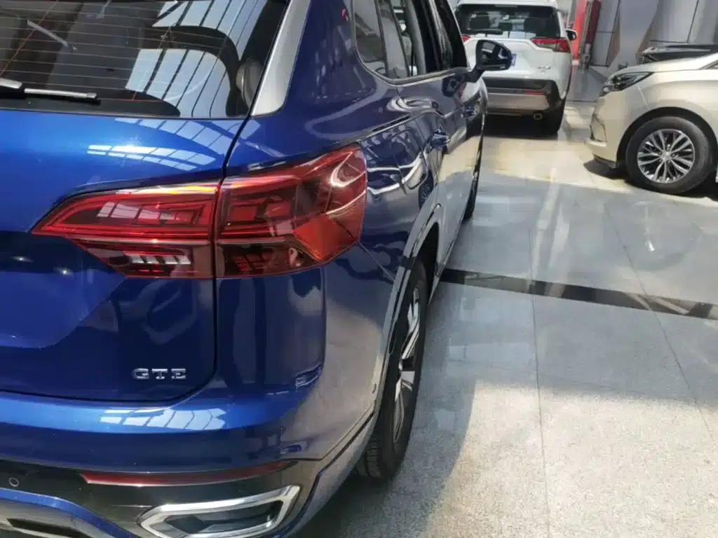 Tayron PHEV 2020 1.4T Premium Edition — миниатюра 8