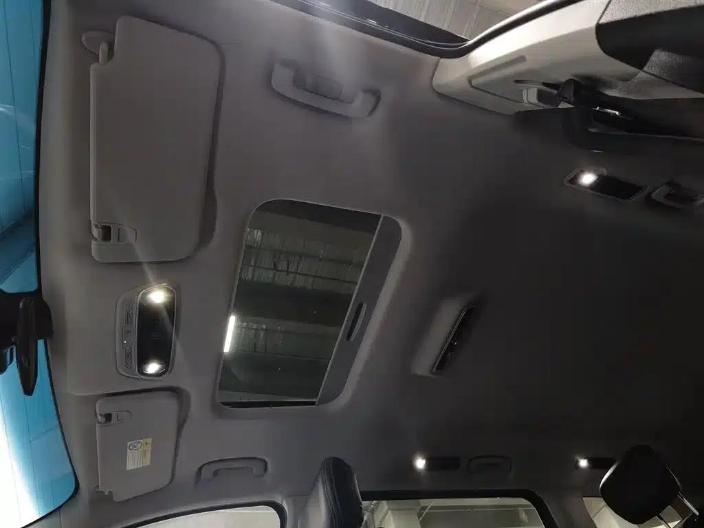 Maxus G90 2022 2.0T Starry Sky 7-Seater Edition — миниатюра 14