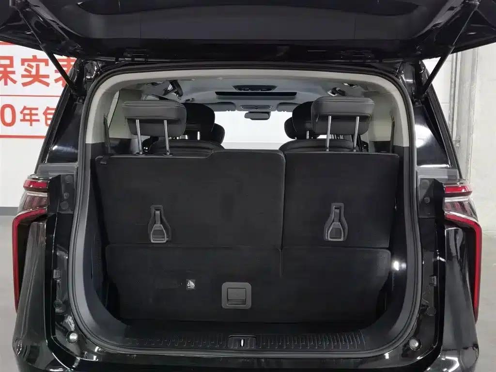 Maxus G90 2022 2.0T Starry Sky 7-Seater Edition — миниатюра 16