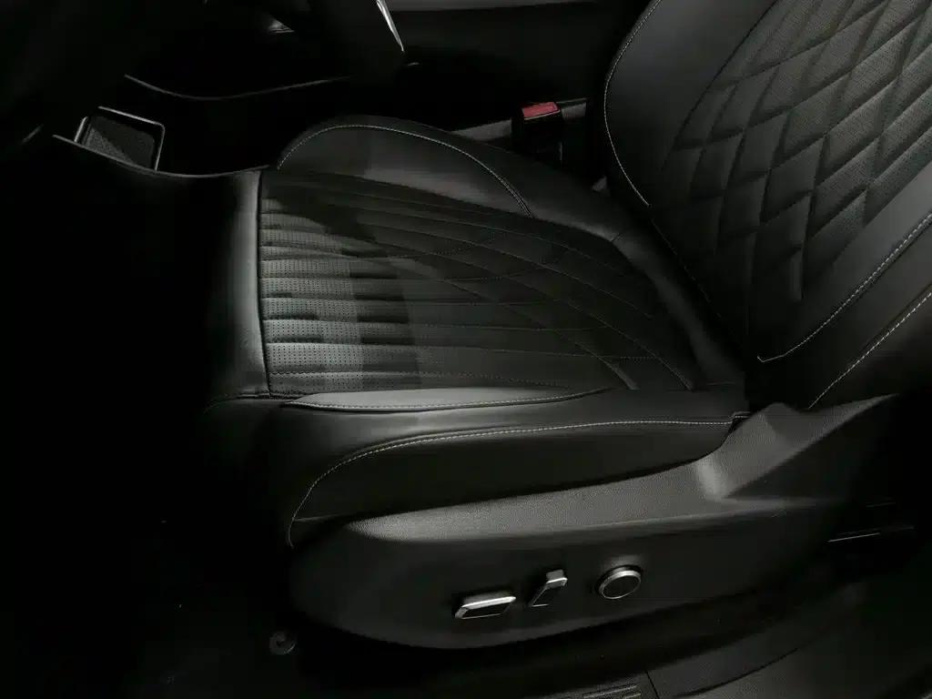 Maxus G90 2022 2.0T Starry Sky 7-Seater Edition — миниатюра 20