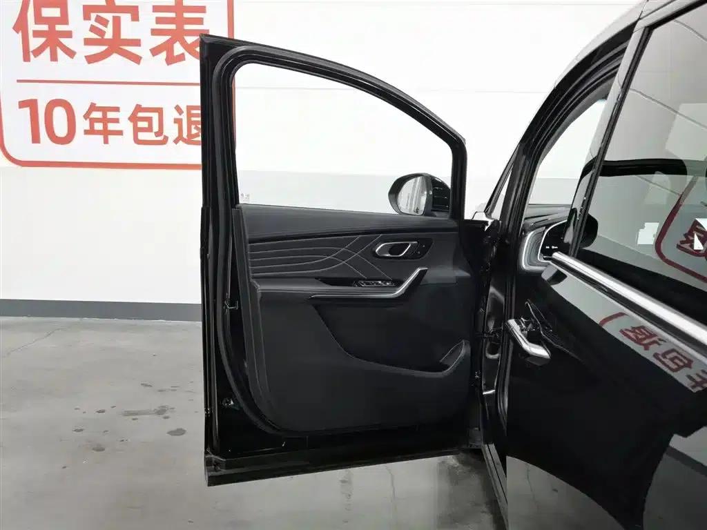 Maxus G90 2022 2.0T Starry Sky 7-Seater Edition — миниатюра 8