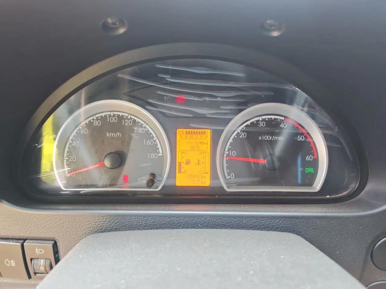 Dongfeng Yufeng EM27 — миниатюра 11