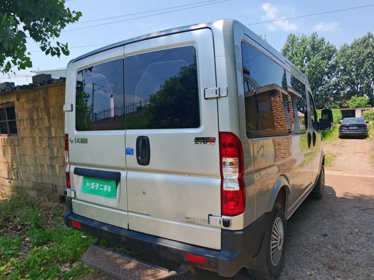 Dongfeng Yufeng EM27 — миниатюра 6