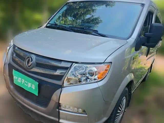 Dongfeng Yufeng EM27