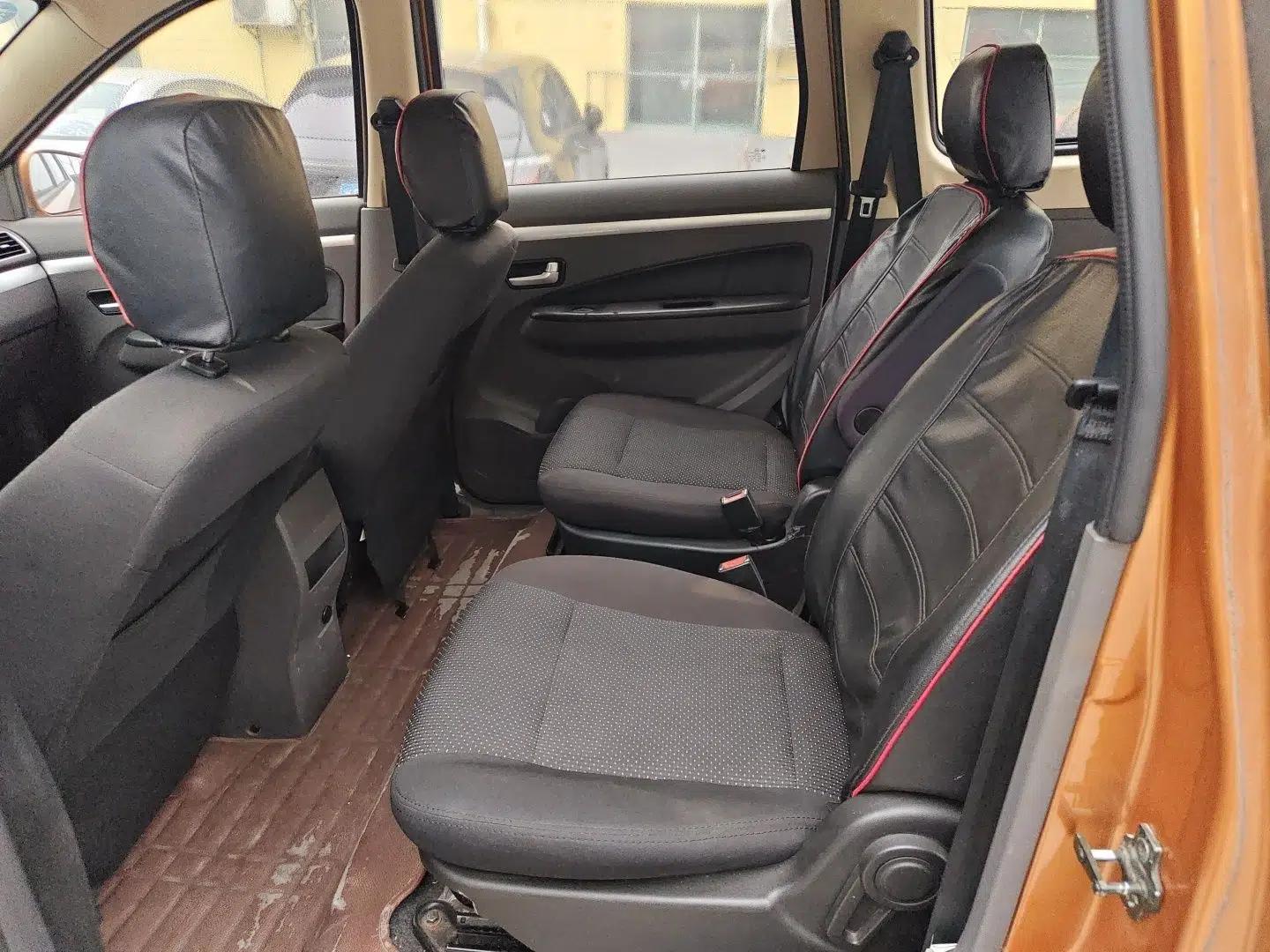 Dongfeng Fengon 360 2015 1.5L Manual Comfort 7-Seater National Emission Standard V — миниатюра 17